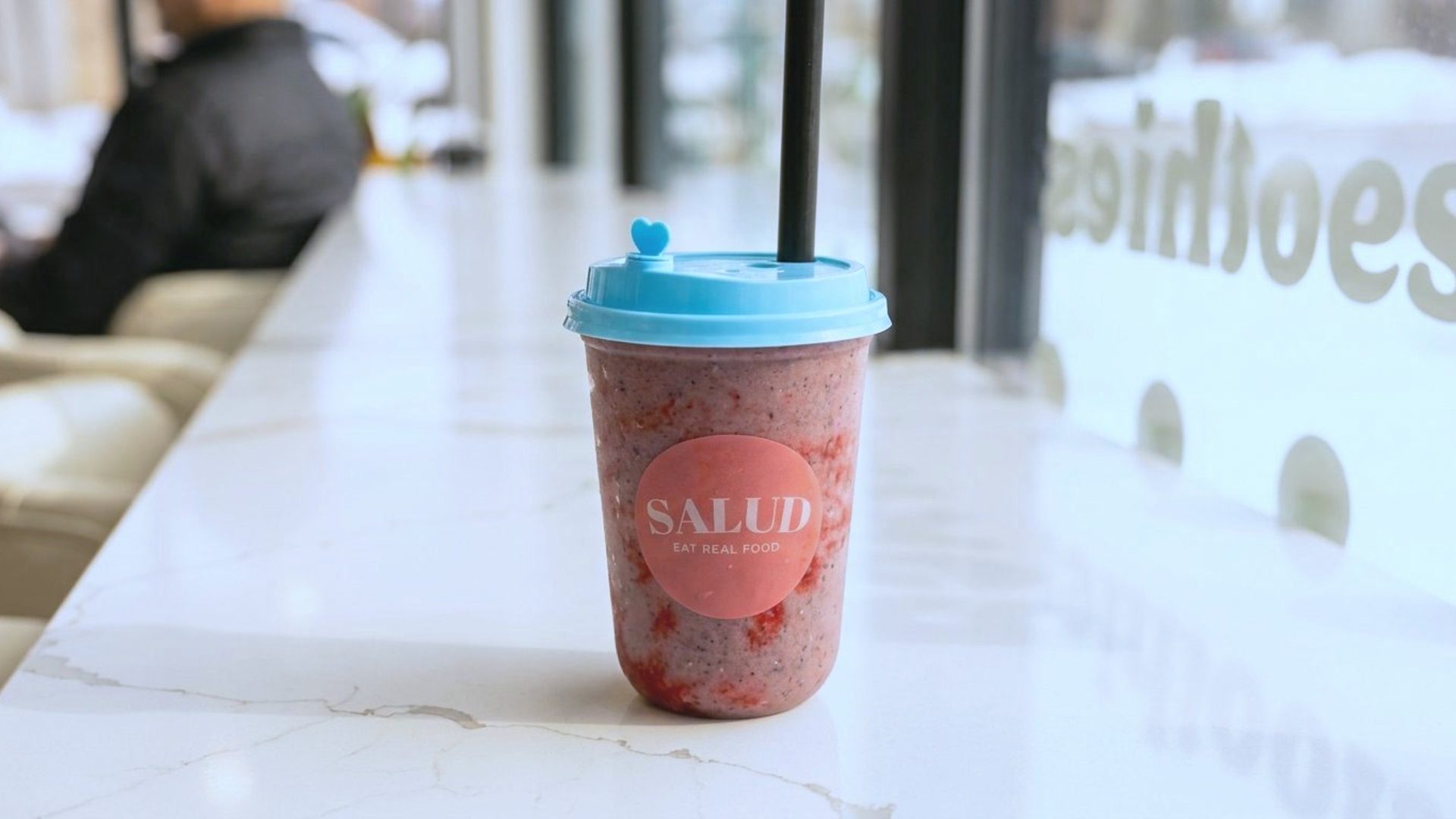 Smoothies and açaí bowls too
